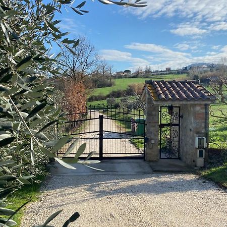 Casa Civico22 Villa Fratta Todina Luaran gambar