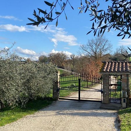 Casa Civico22 Villa Fratta Todina Luaran gambar